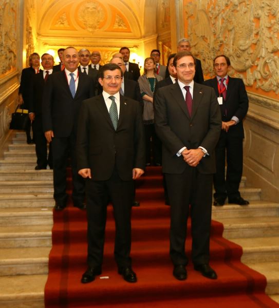 Foreign Minister Mevlüt Çavuşoğlu in Portugal / Republic of Türkiye ...