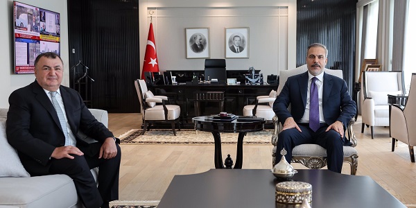 Außenminister Hakan Fidan empfing Ziyatdin Kassanov, Präsident des Weltverbands der Ahiska-Türken, 17. September 2024, Ankara