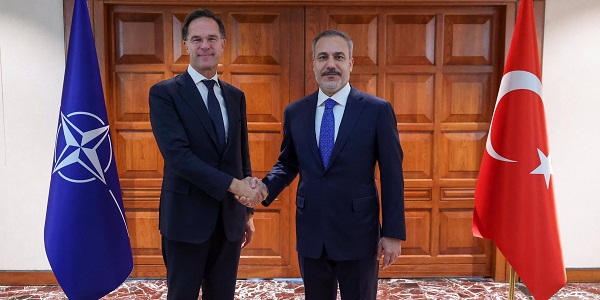 El Ministro de Asuntos Exteriores, Hakan Fidan, se reunió con Mark Rutte, Secretario General de la OTAN, 25 de noviembre de 2024, Ankara