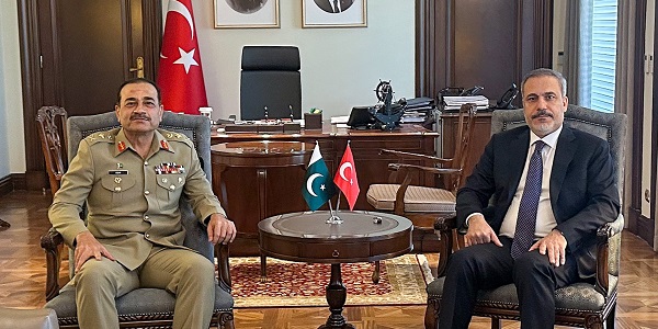 Meeting of Foreign Minister Hakan Fidan with Syed Asim Munir, Chief of the Army Staff of Pakistan, 13 September 2023, Ankara